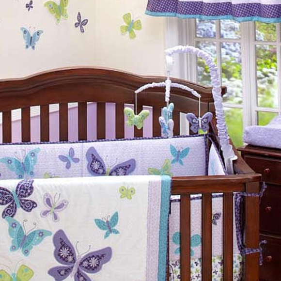Beautiful Butterfly Nursery Crib Musical Mobile - Picture 2 of 2